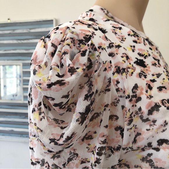 🌿 DECJUBA 🌿 New blouse puff long sleeve lightweight blouse size M RRP $79 - Picture 5 of 8